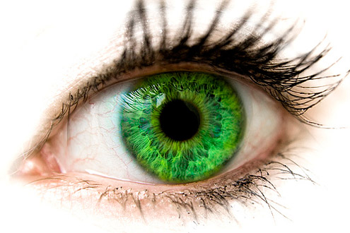 Очі зеленого кольору