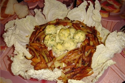 Класичний салат Перепелине гніздо