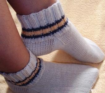 Візерунки, які можна використовувати для прикраси шкарпеток, дуже різноманітні