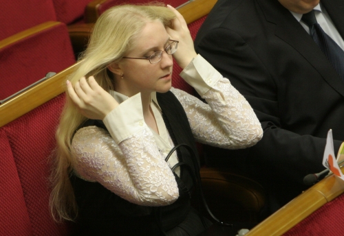 Дочка судді Конституційного суду Віктора Шишкіна не любить чоловіків, які дозволяють жінці сідає йому на шию